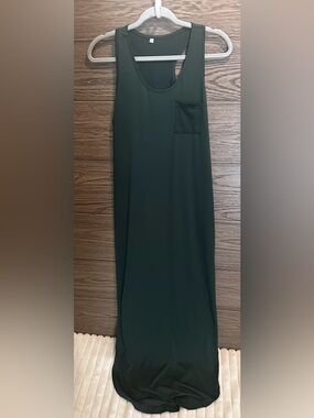Source Unknown Dark Green Sleeveless Maxi Dress with Pocket